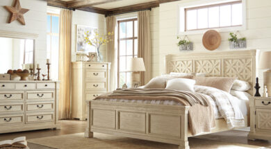 Bolanburg Bedroom Set (1)