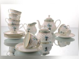 Kaunteya unveils their new set of exquisite teacups & saucers