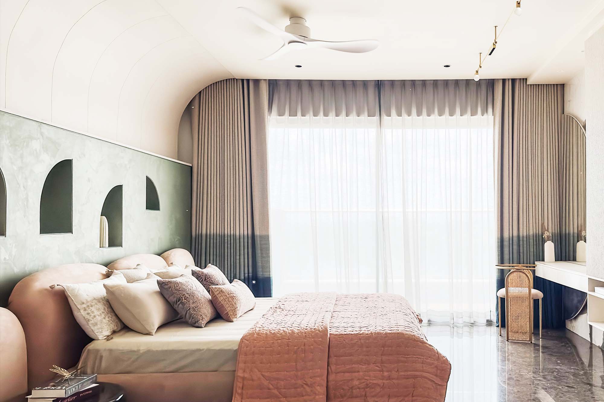 Utilise light to shape space!