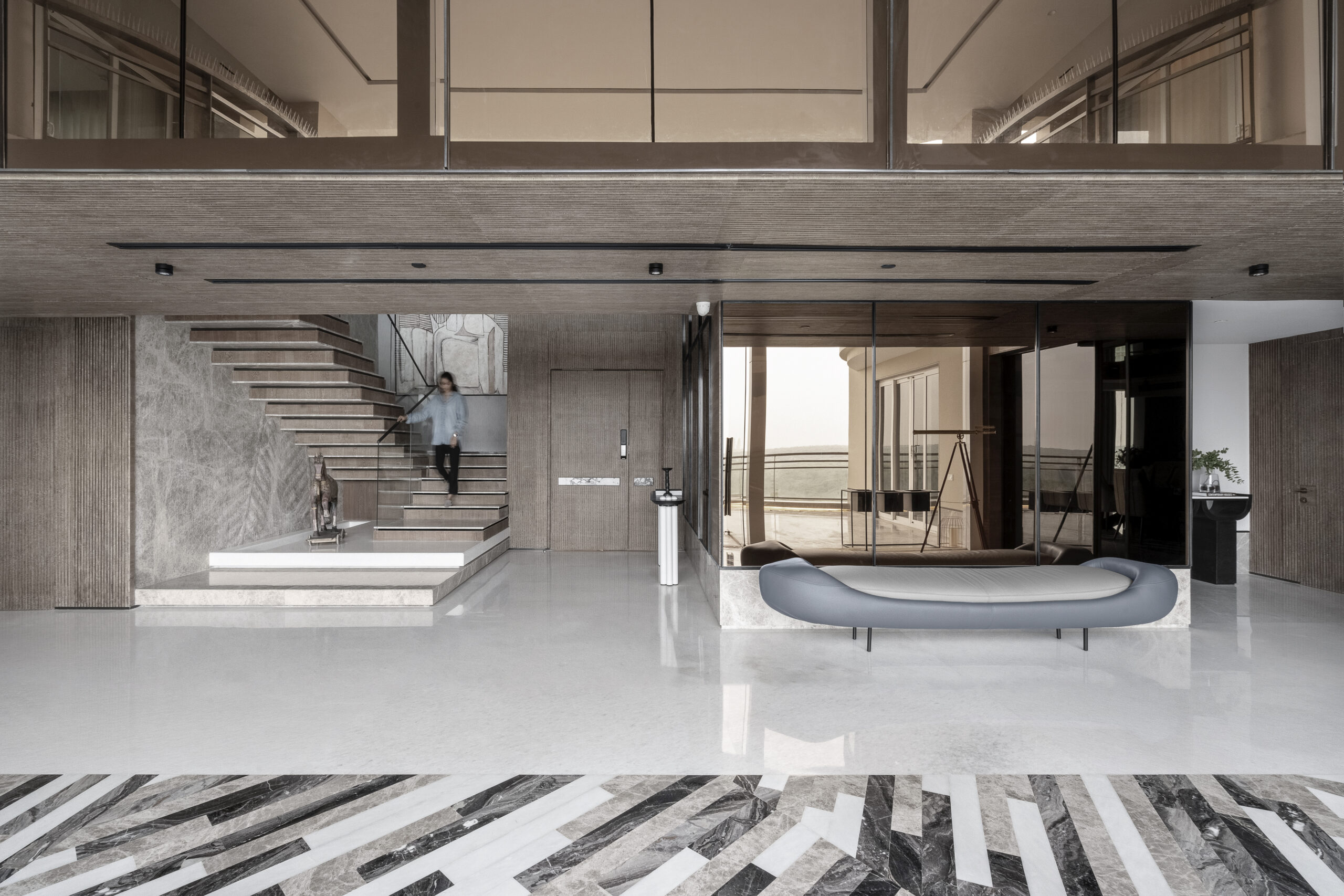 The rise of statement benches in contemporary entryways