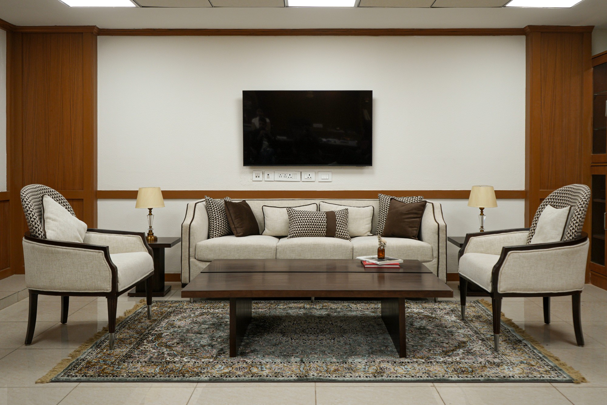 Government workspace integrates heritage, simplicity, and function