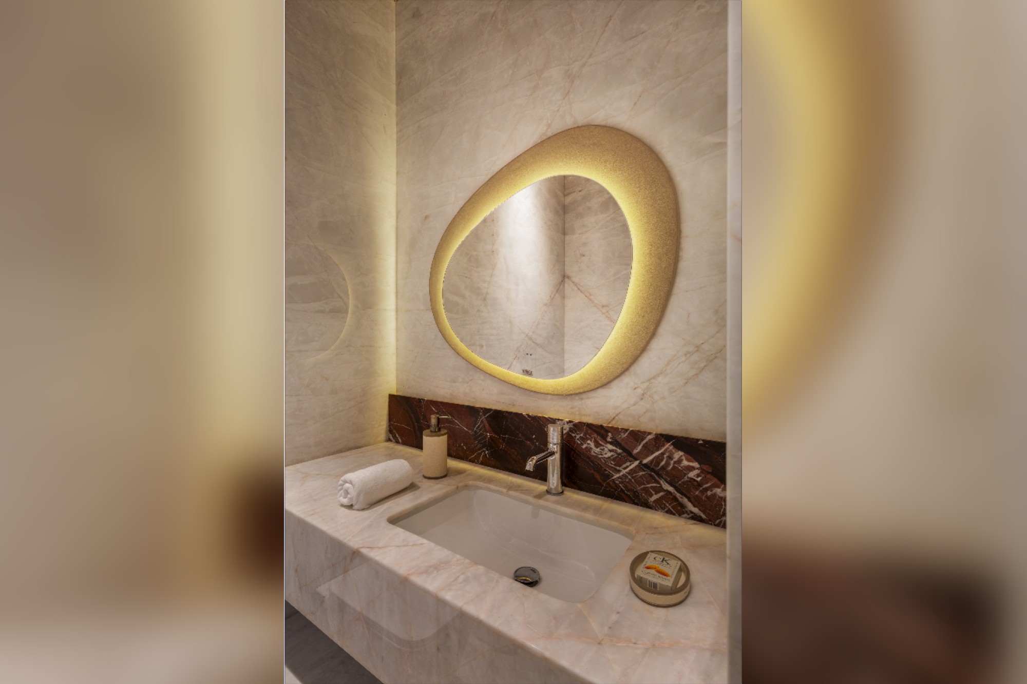 Mira Luxury is transforming mirrors into sculptural statements 